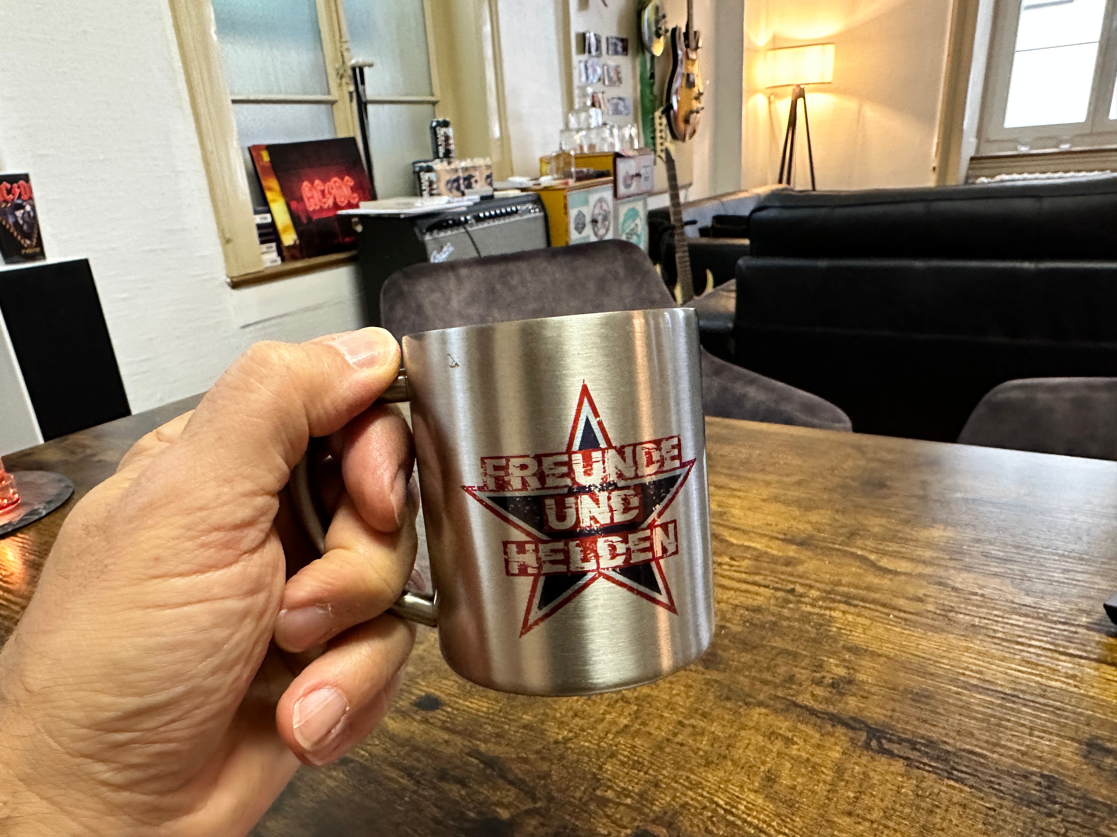 Edelstahl Kaffeebecher 0,25 L – Freunde und Helden