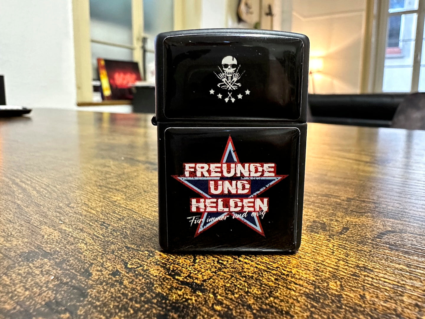 Zippo Feuerzeug Logo Edition – Original Sturmfeuerzeug inkl. Benzin
