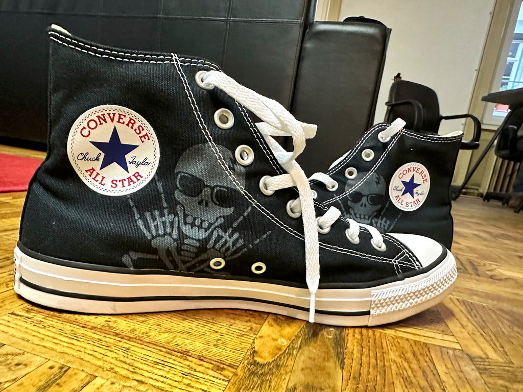 Original Converse Sneaker – Black Logo Edition | Freunde und Helden