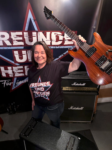 Freunde und Helden Bandlogo T-Shirt – Rock & Metal Shirt (Unisex)