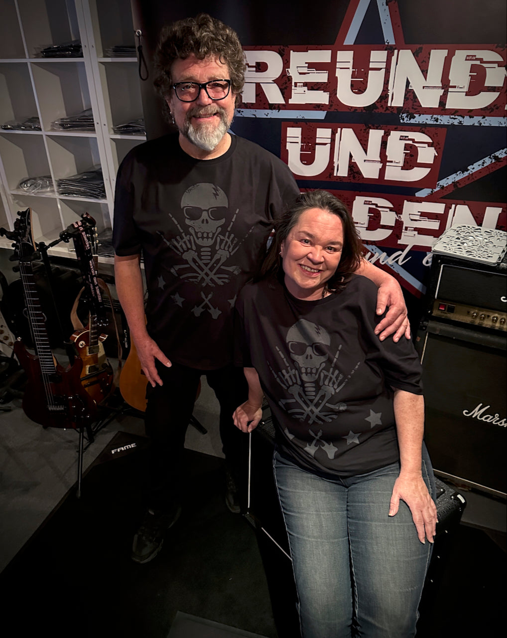 Skull T-Shirt – Rock & Metal Shirt (Unisex) | Freunde und Helden