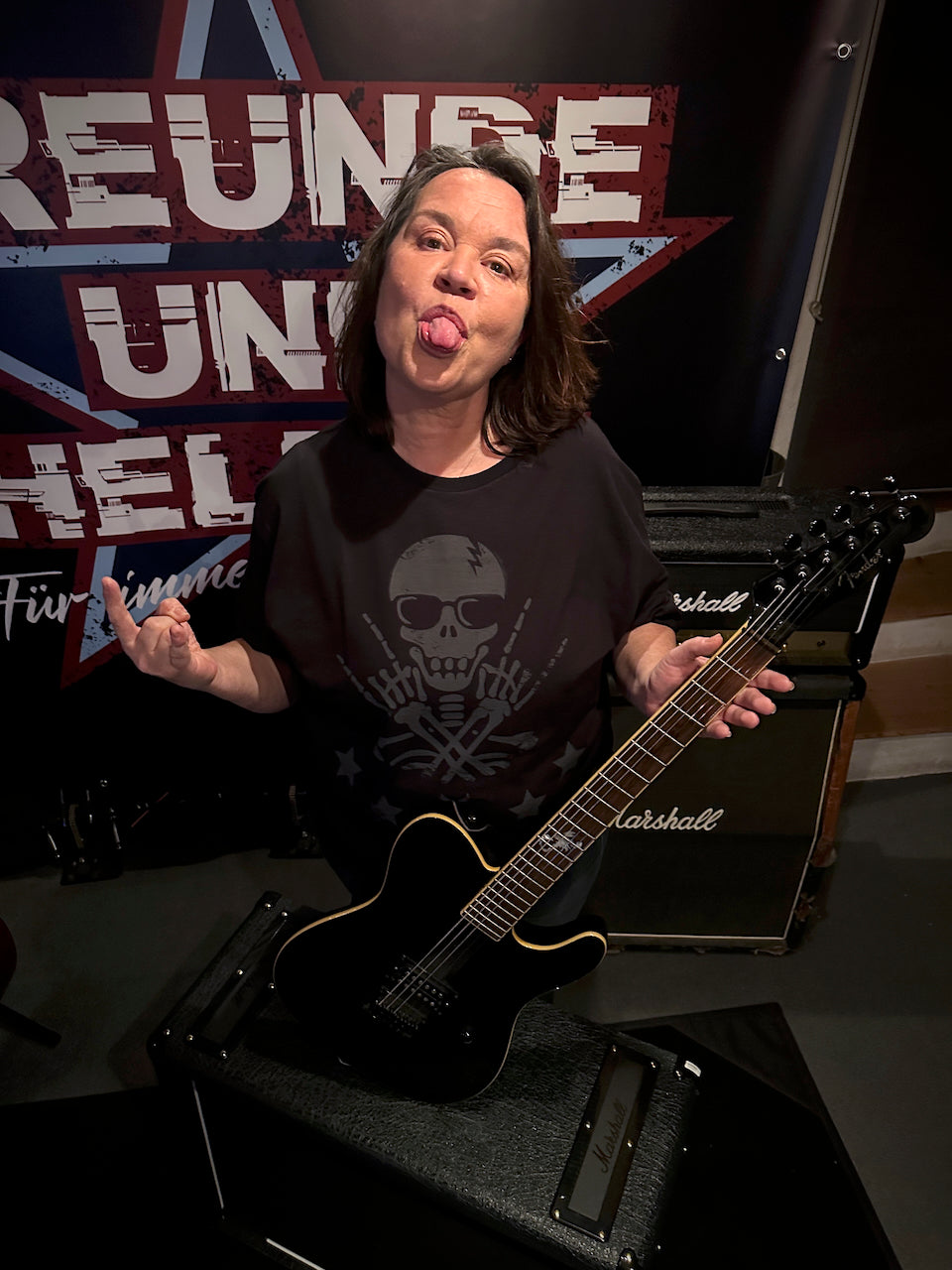 Skull T-Shirt – Rock & Metal Shirt (Unisex) | Freunde und Helden