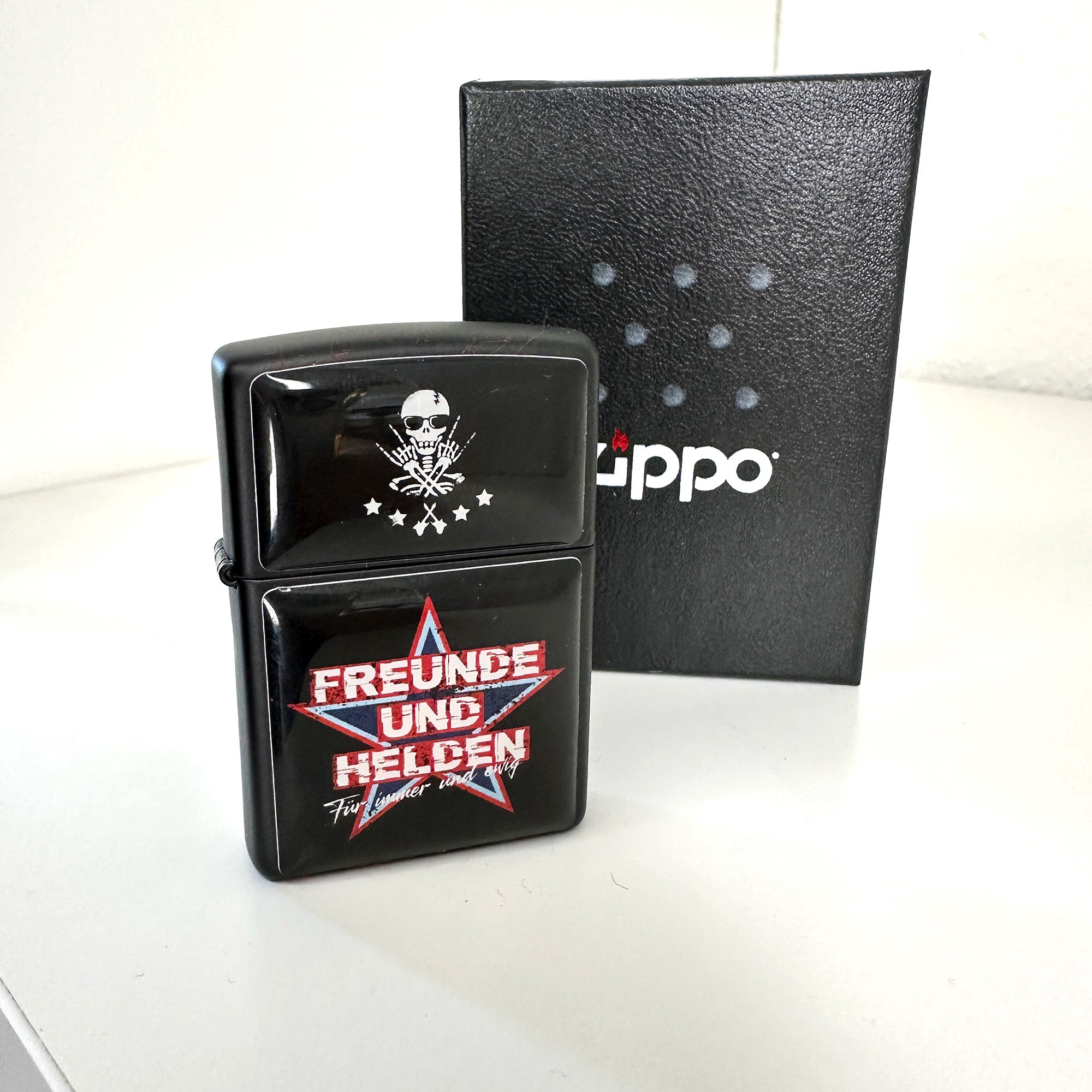 Zippo Feuerzeug Logo Edition – Original Sturmfeuerzeug inkl. Benzin